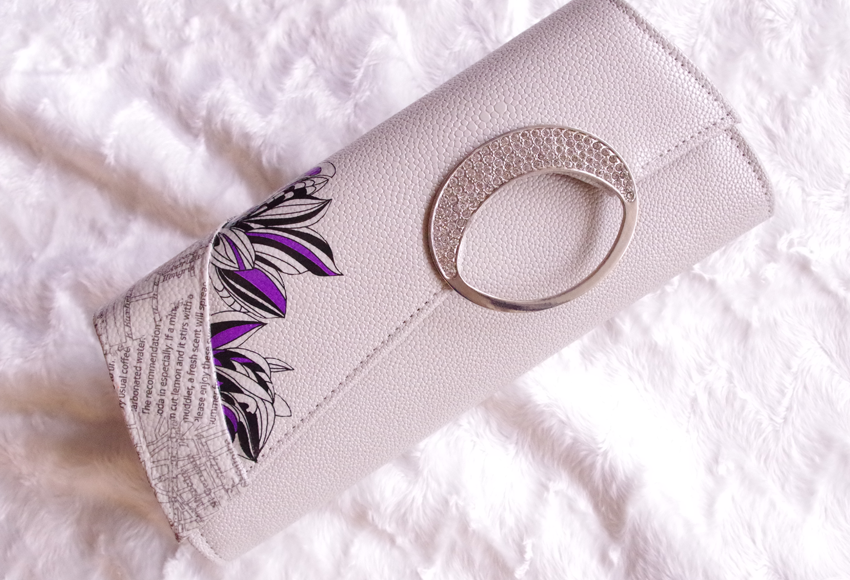 クラッチバッグ