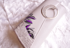 クラッチバッグ